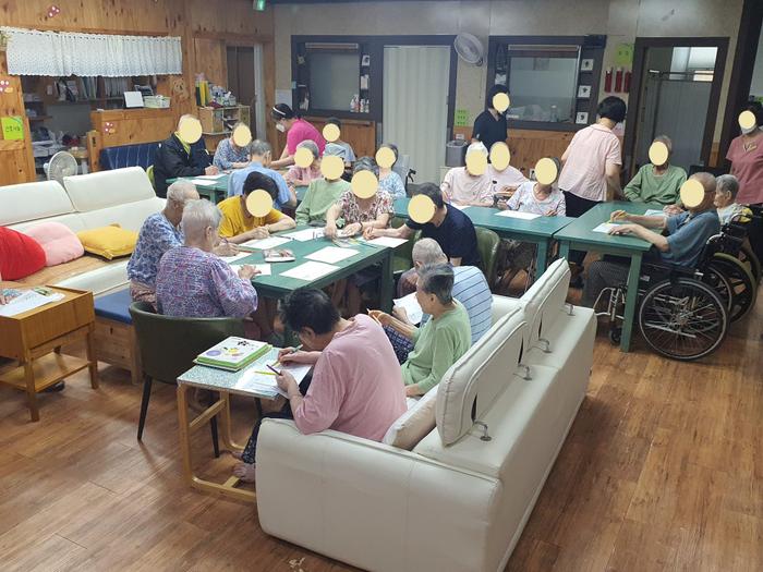 235149625_0RjtIufx_e8f49f3750babbbed989cf73cdc8118e0301709f.jpg 이미지크게보기