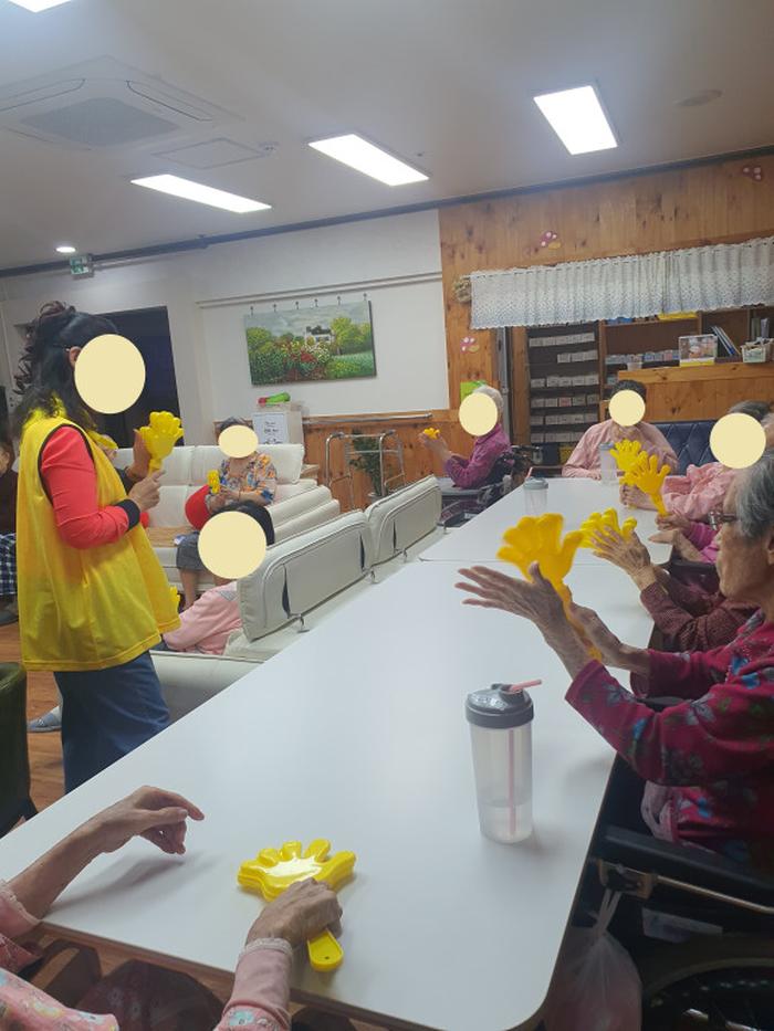 235149625_wRdrWfmL_0376189301f4a0cfcd400612cd18f6b944ff93aa.jpg 이미지크게보기