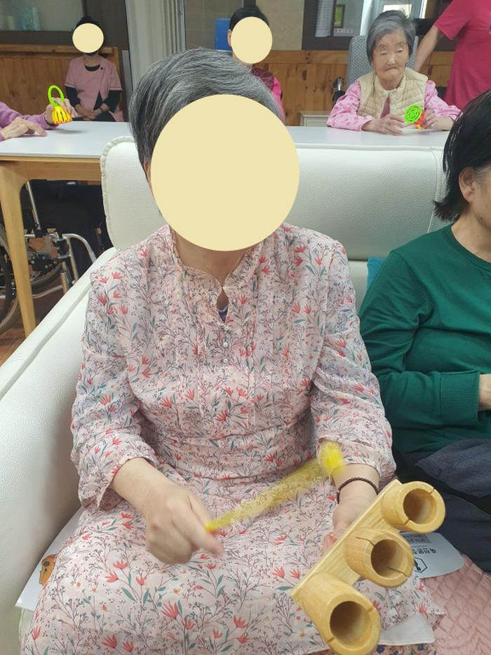 235149625_zjWGTckh_5f2e4f1f0094c8fbb59a75533e479b7ab6352a00.jpg 이미지크게보기